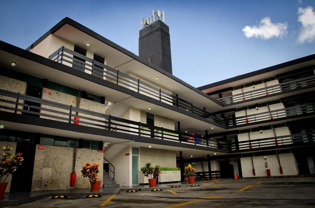 Hotel Portonovo Plaza Expo Zapopan Kültér fotó